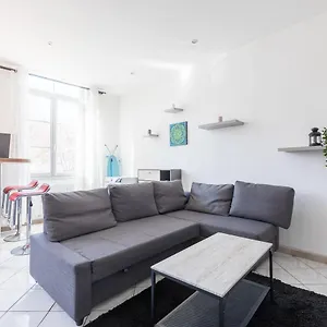 Ideally Placed To Visit + Bright Flat - Idéalement Placé Pour Visiter + Lumineux Appartement